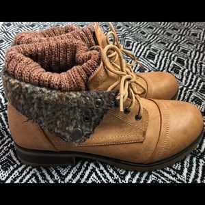 Women’s Refresh Wynne Lace-Up Ankle Booties